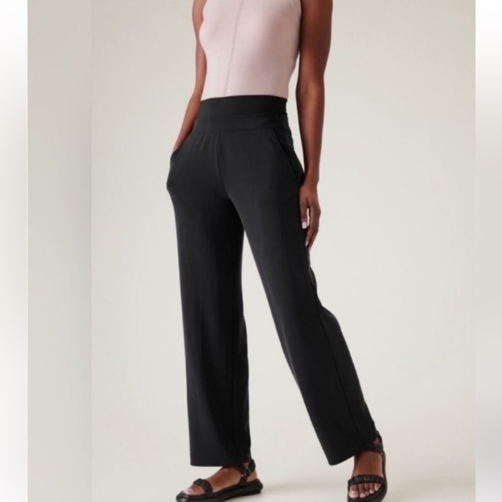 ATHLETA Seasoft Black High Rise Wide Leg Pant Legging Soft Pull On Sz Small
